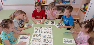 ПРОФЕССИИ ГЛАЗАМИ ДЕТЕЙ: УЧИМСЯ,ИГРАЕМ,РАЗВИВАЕМ РЕЧЬ ПРОФЕССИИ ГЛАЗАМИ ДЕТЕЙ: УЧИМСЯ,ИГРАЕМ,РАЗВИВАЕМ РЕЧЬ .